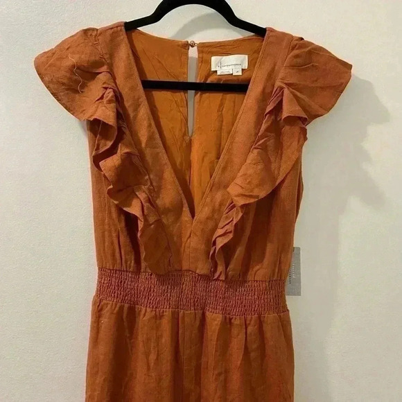 NWT Anthropologie V-Neck Ruffle Jumpsuit Orange Sz LP - Picture 4 of 8